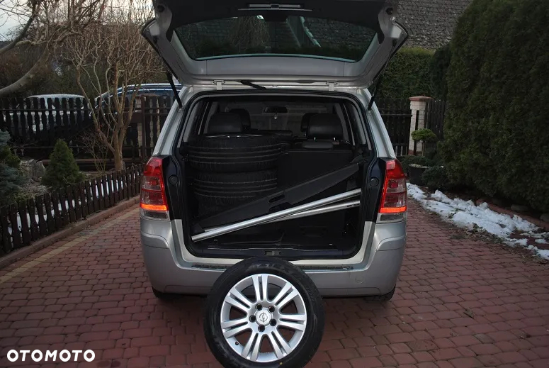 Opel Zafira 1.9 CDTI Cosmo - 4
