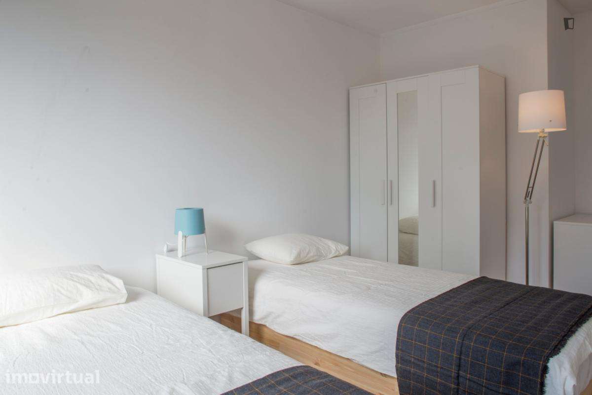 Apartamento com 1 quartos - localizado em Santo Ildefonso Porto - Grande imagem: 4/18