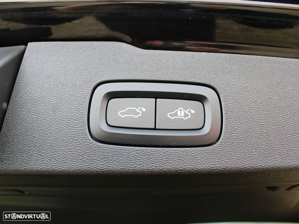 Volvo V60 2.0 D3 Momentum Plus Geartronic - 48