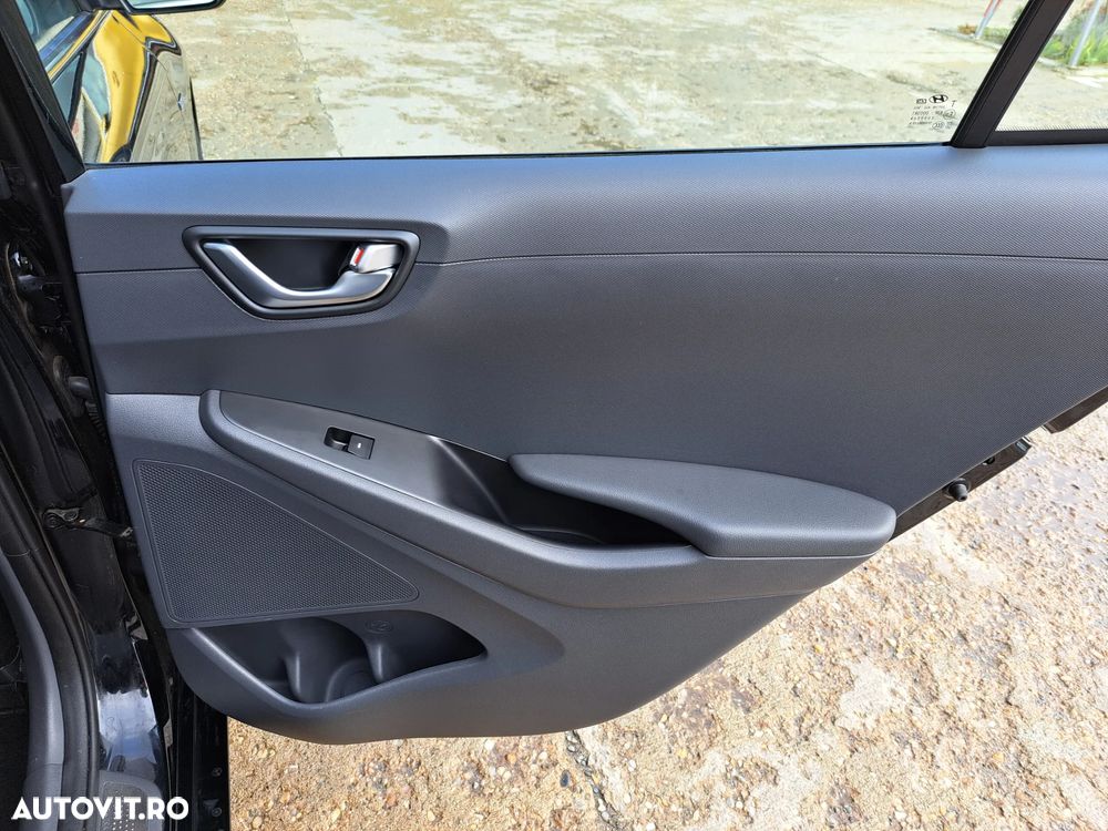 Hyundai IONIQ - 20