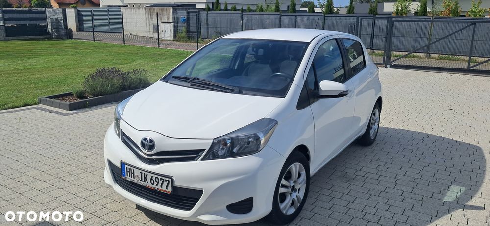 Toyota Yaris 1.33 Selection Platinum - 1