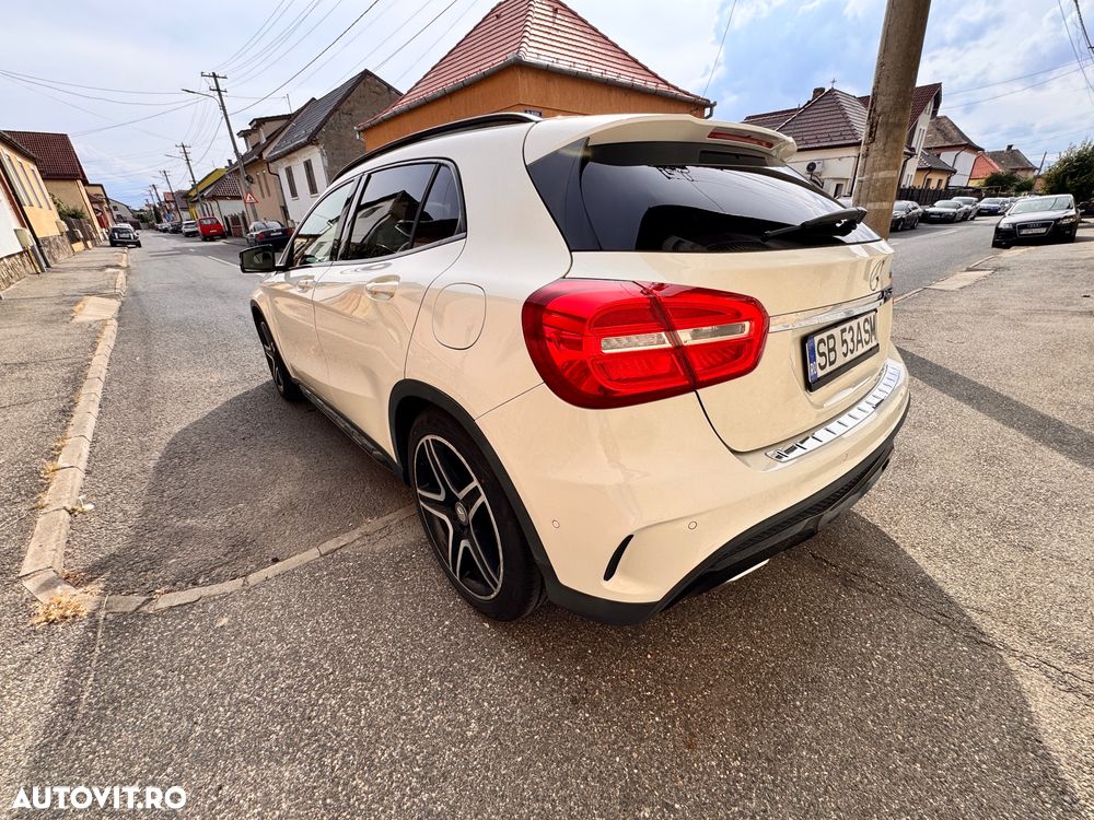 Mercedes-Benz GLA 200 d - 3