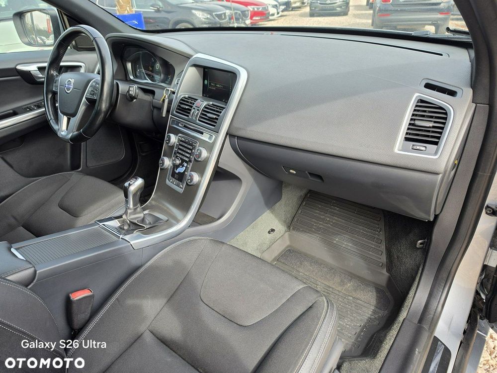 Volvo XC 60 D4 Momentum - 31