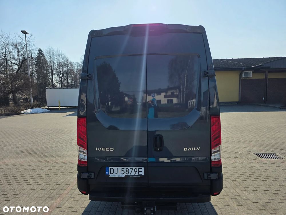 Iveco IVECO DAILY 35S18HA8 V – L3H2 - 9