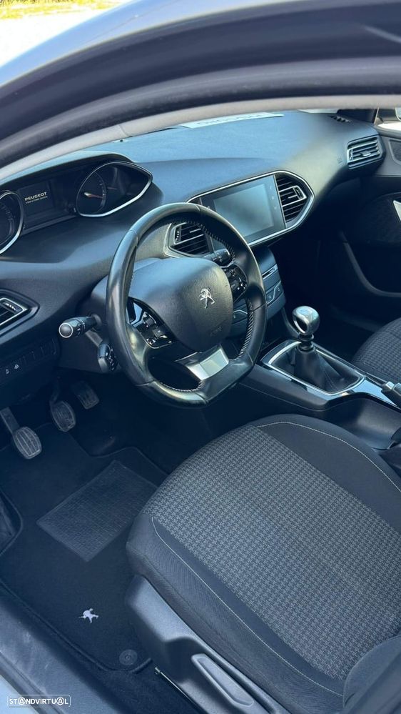 Peugeot 308 SW - 6