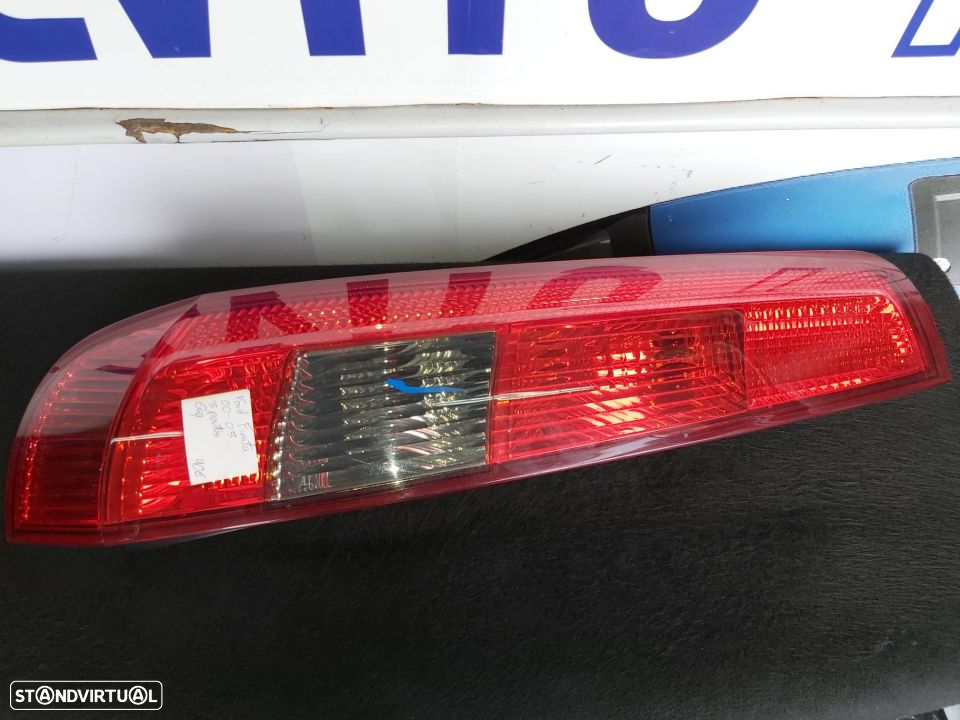 Farolim Esquerdo Ford Fiesta 00-05 3portas - 2