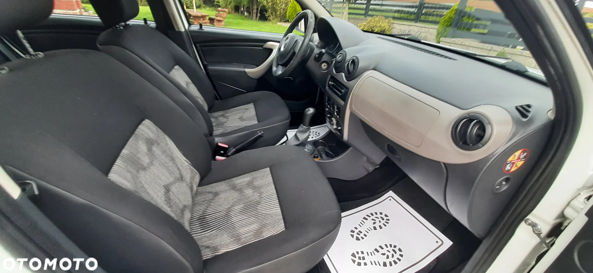 Dacia Sandero - 33