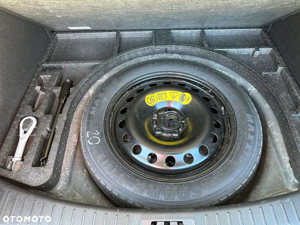 Ford Kuga - 28