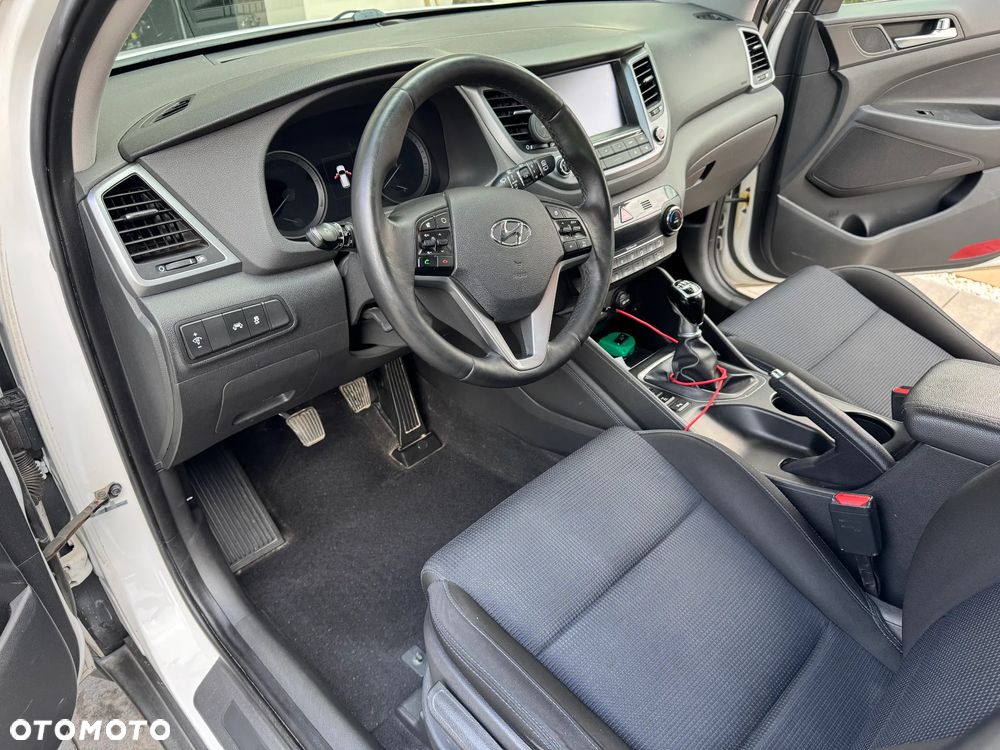 Hyundai Tucson 2.0 CRDI Comfort 4WD - 8