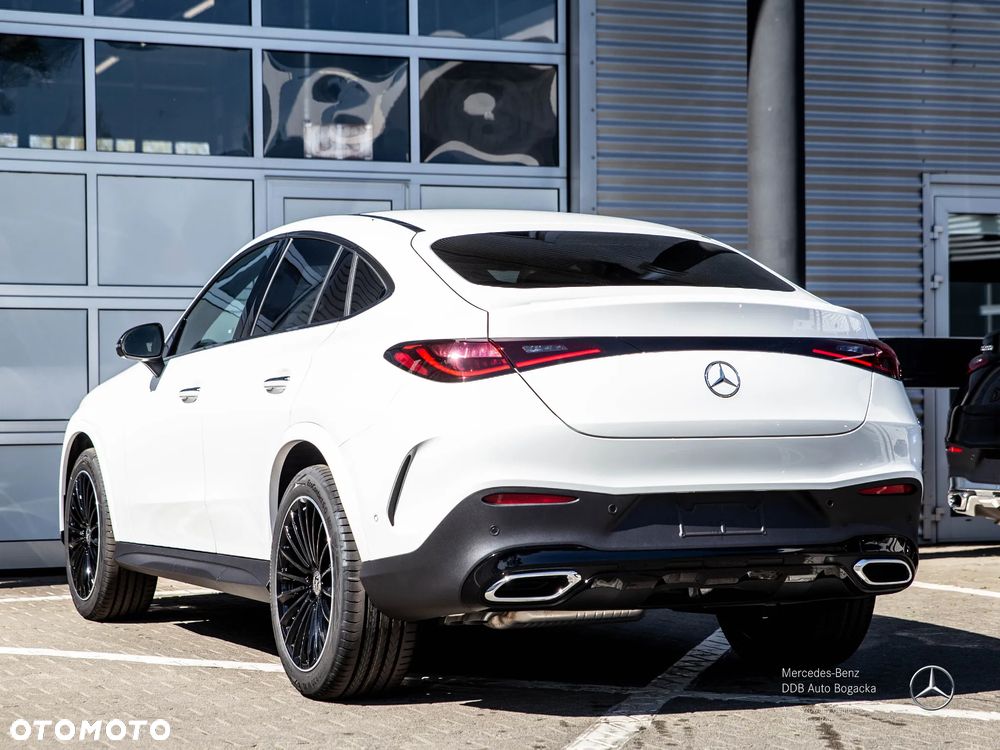 Mercedes-Benz GLC 220 d mHEV 4-Matic AMG Line - 4