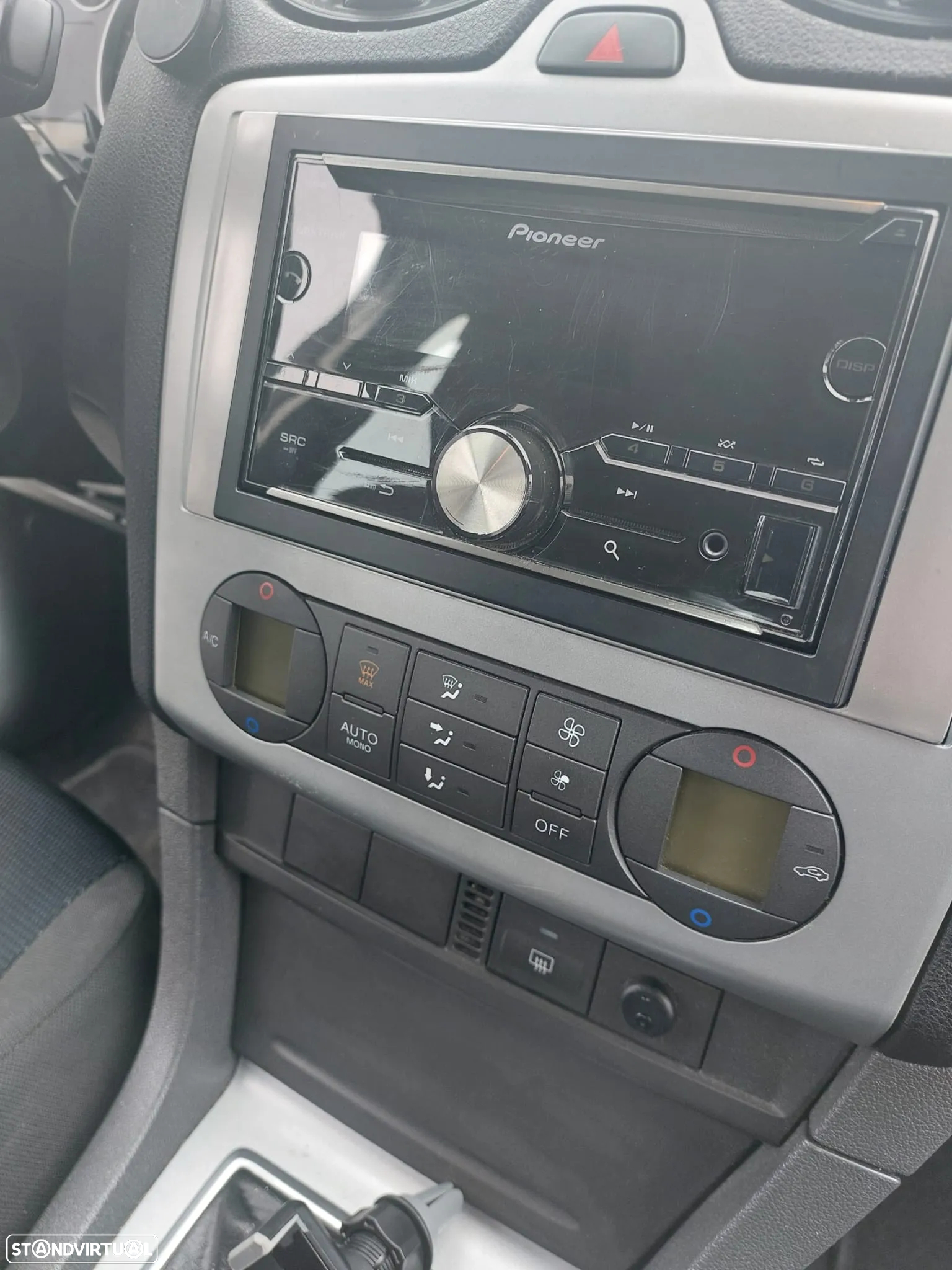 Ford Focus - 10