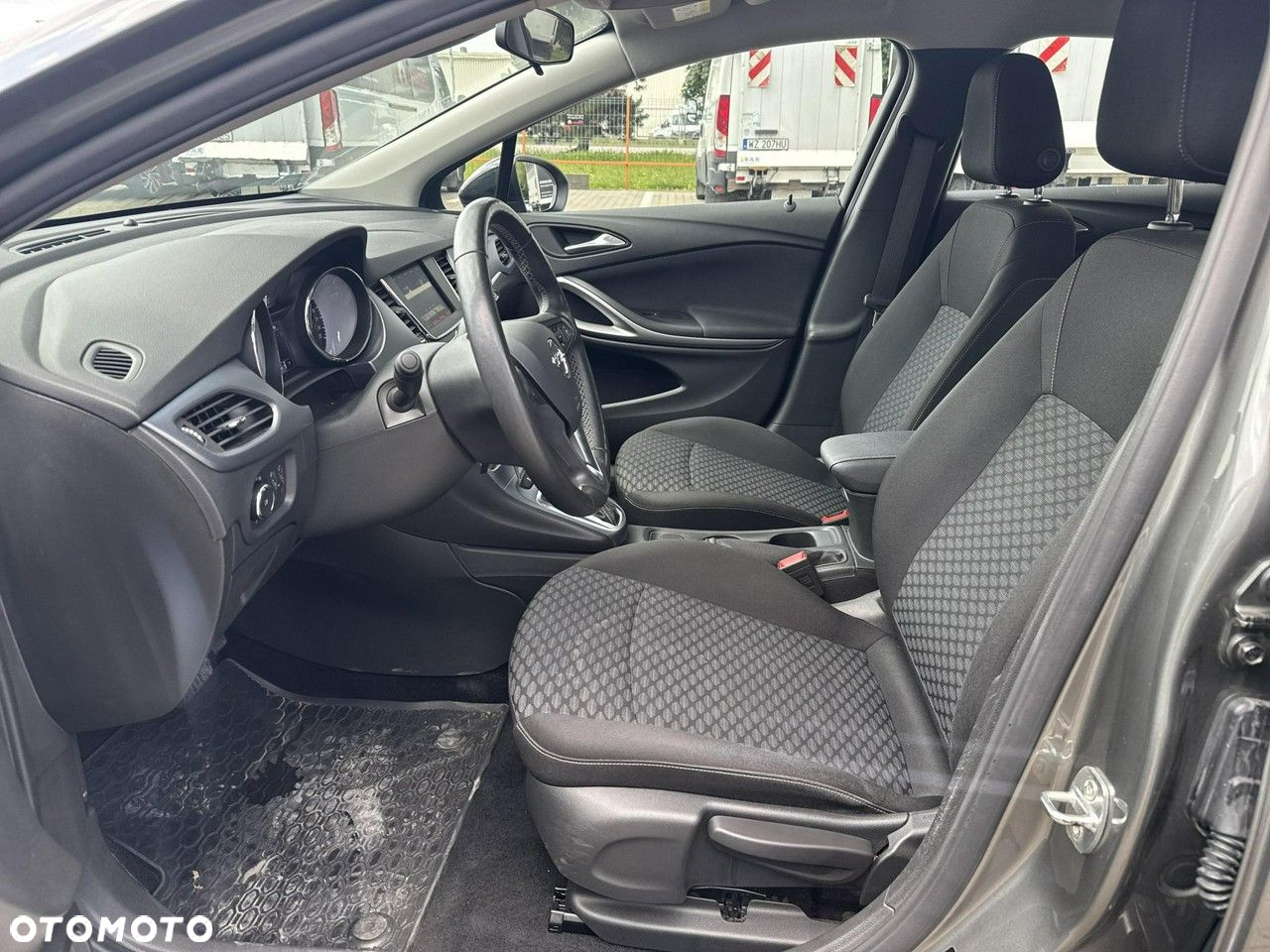 Opel Astra - 11