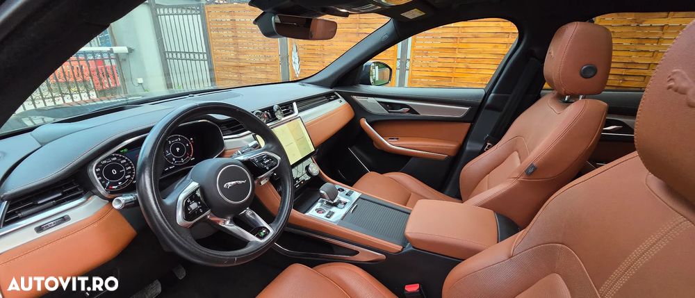 Jaguar F-Pace D200 AWD R-Dynamic Black - 3