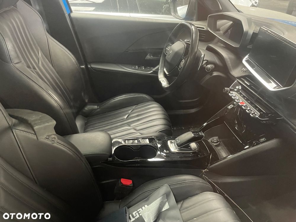 Peugeot 2008 - 5