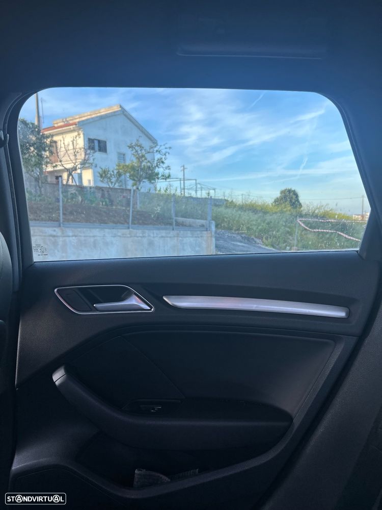 Audi A3 Sportback 1.6 TDI (clean diesel) S line Sport Pack - 13