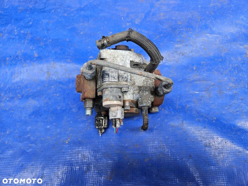 Toyota RAV4 auris pompa wtryskowa 2.0 2.2 D4D 22100-0R011