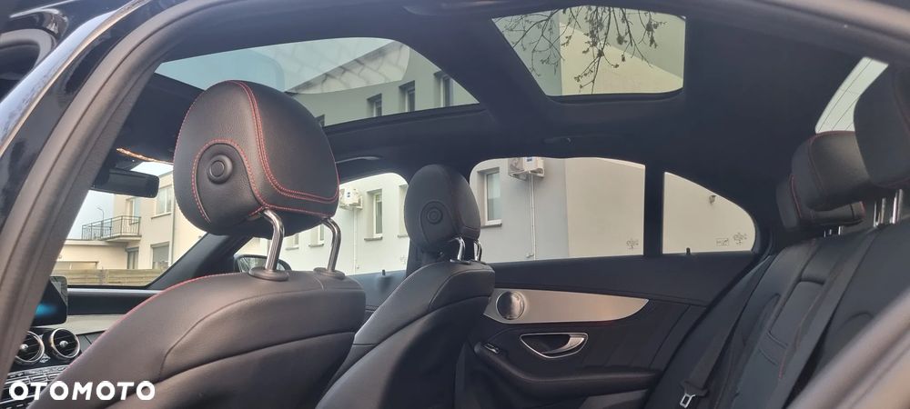 Mercedes-Benz Klasa C AMG 43 4Matic AMG TCT 9G - 19