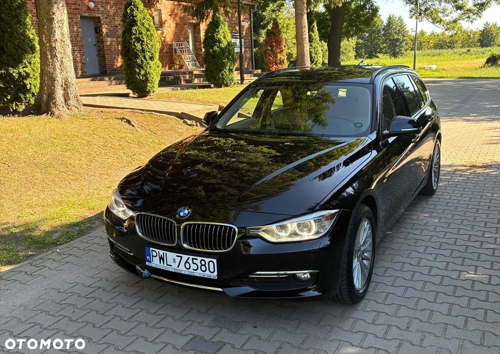 BMW Seria 3 320d xDrive - 14