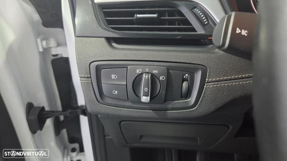 BMW X2 18 d sDrive Advantage - 40