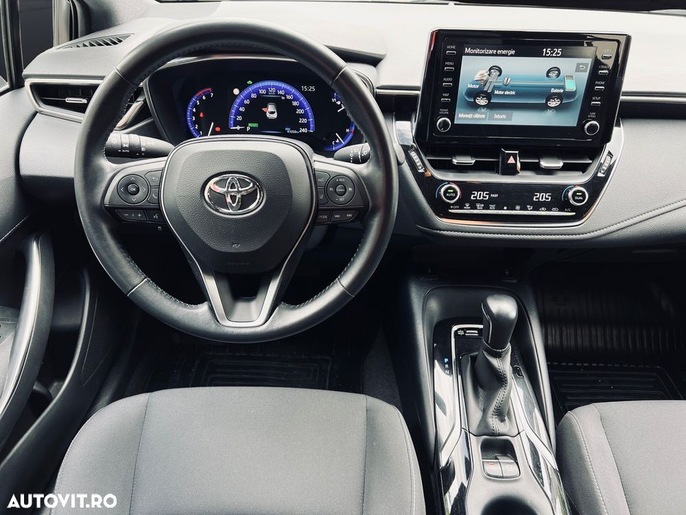 Toyota Corolla 1.8 HSD Business - 11