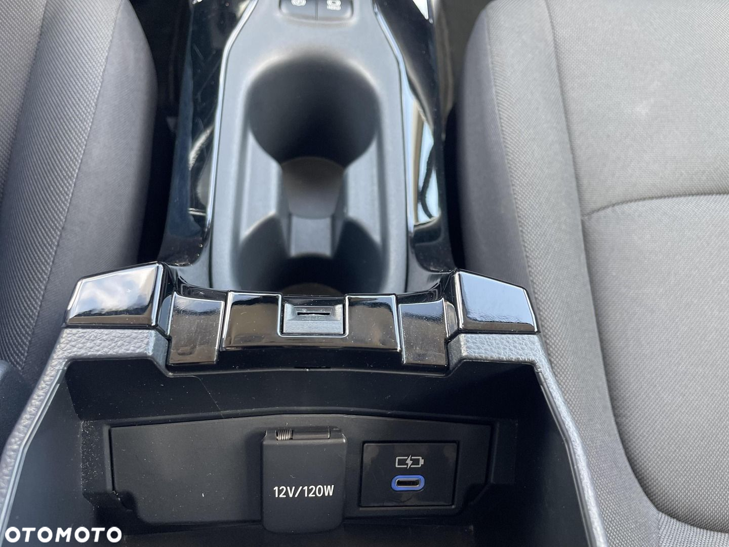 Toyota Corolla - 25