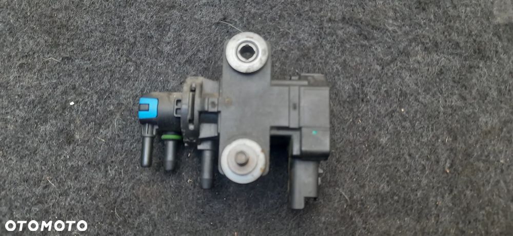 Peugeot Citroen Ford 2.0 BLUEHDI Zbiornik Podciśnienia 9805069780 Plus elektrozawór  9665558580  Przewód wodny dg93-18k580ed Czujnik Paliwa 81cp38-01 - 8