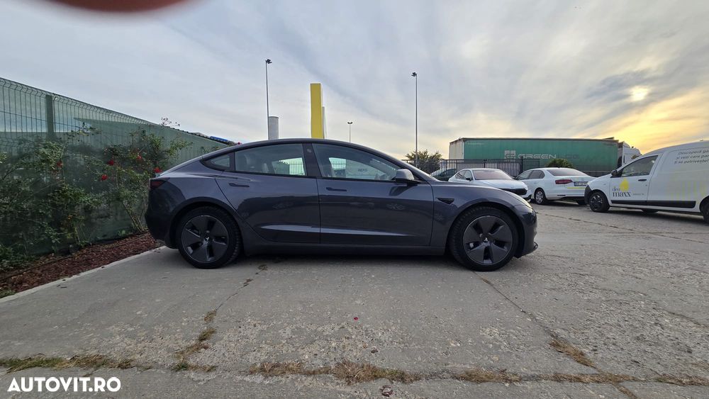 Tesla Model 3 2021 photo 5