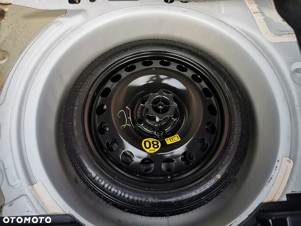 Opel Astra 1.6 Black&White - 31