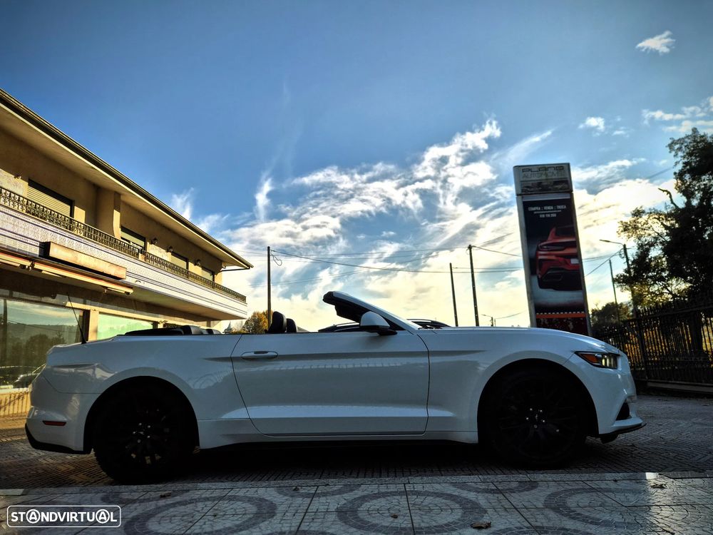 Ford Mustang Cabrio 2.3 Eco Boost - 18