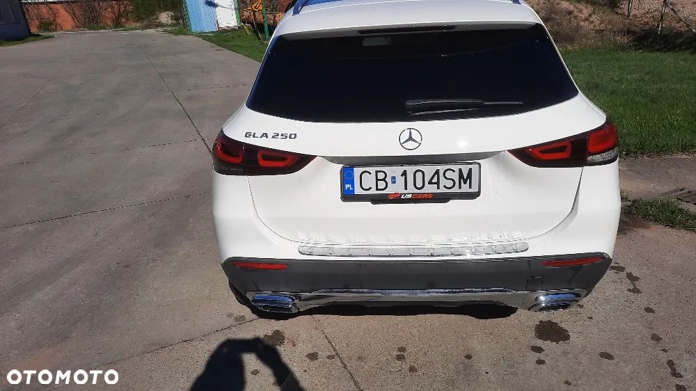 Mercedes-Benz GLA 250 4-Matic - 5