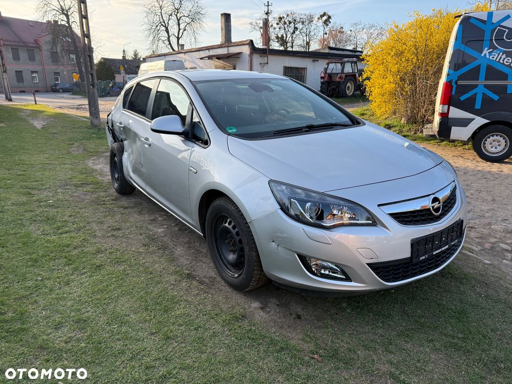 Opel Astra 1.6 Design Edition - 10