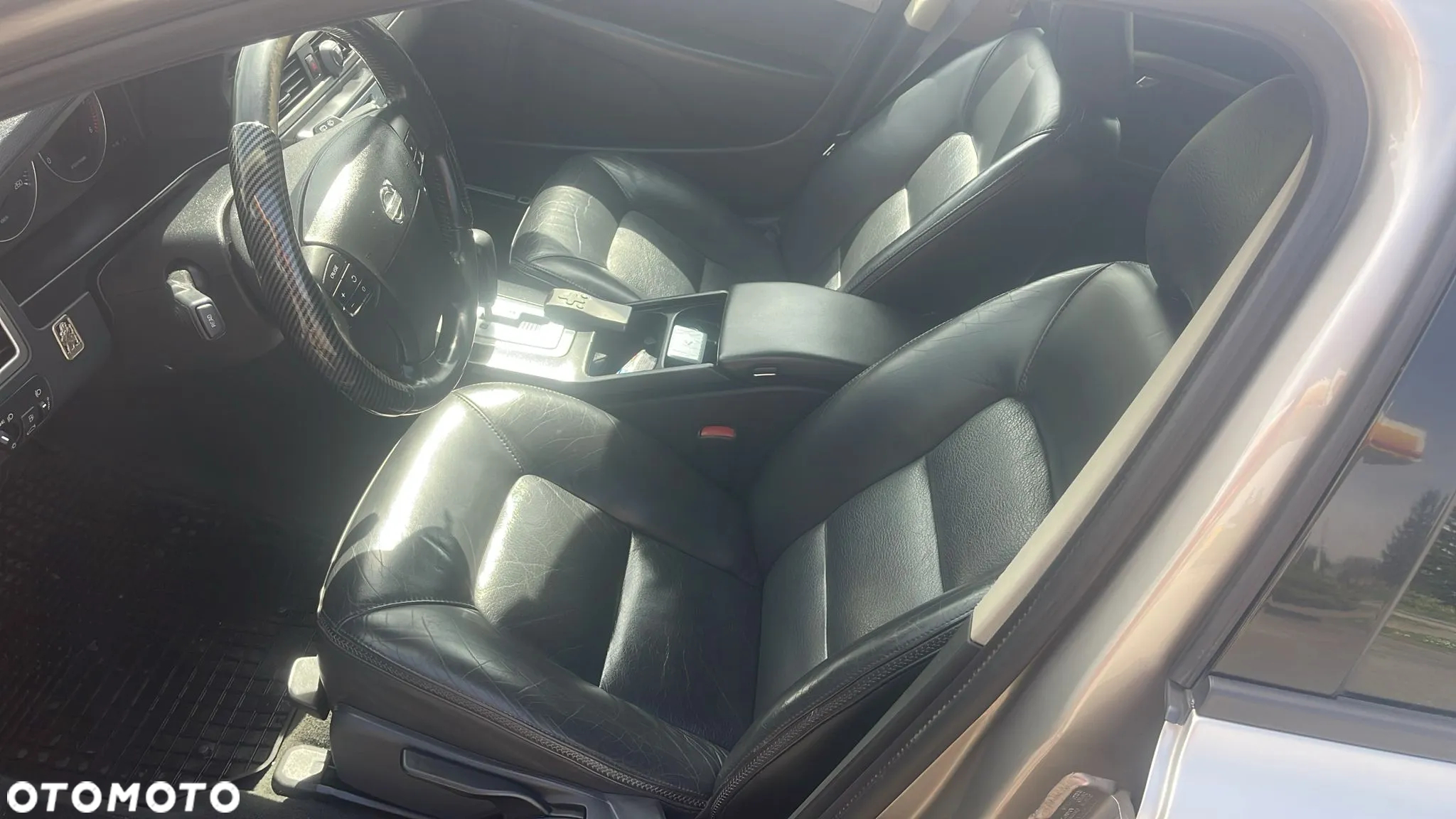 Volvo XC 70 D5 AWD Kinetic - 9
