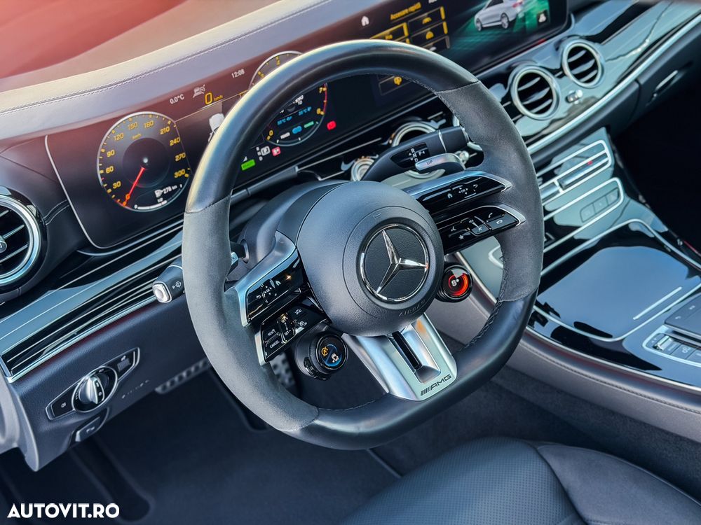 Mercedes-Benz E 53 AMG 4Matic AMG Speedshift 9G-TCT - 17