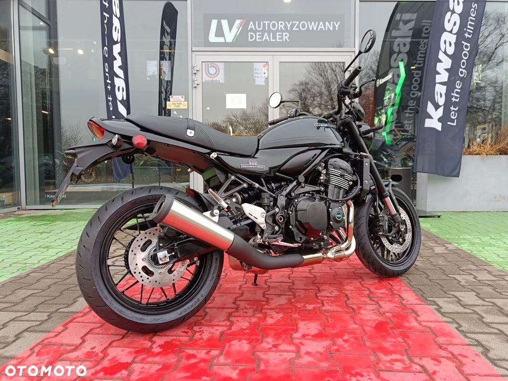Kawasaki Z 900 RS - 3