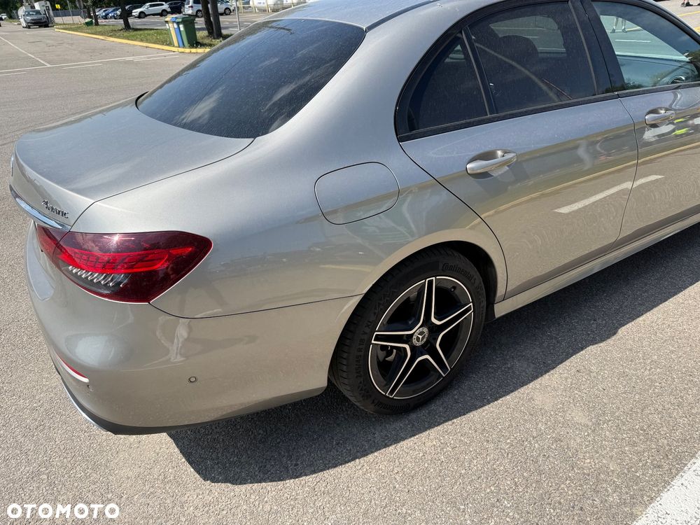 Mercedes-Benz Klasa E 220 d 4-Matic AMG - 5