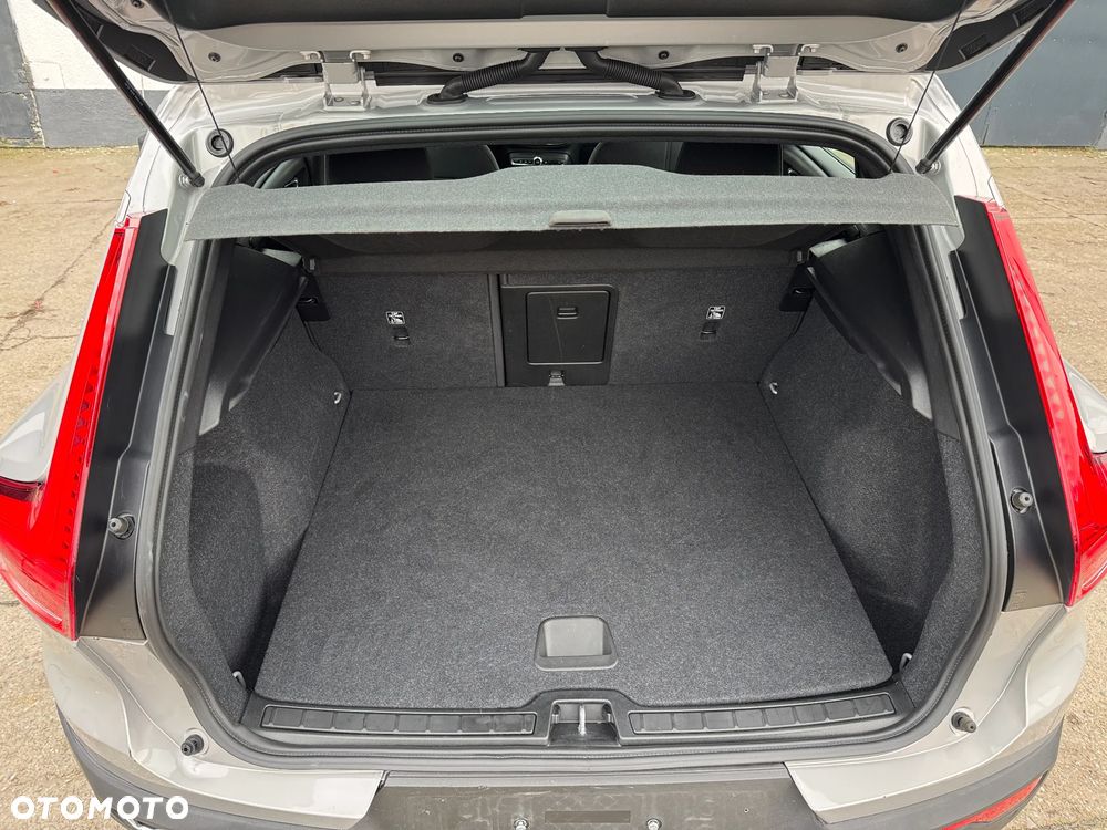 Volvo XC 40 Recharge 69 kWh Single Motor RWD Plus - 34