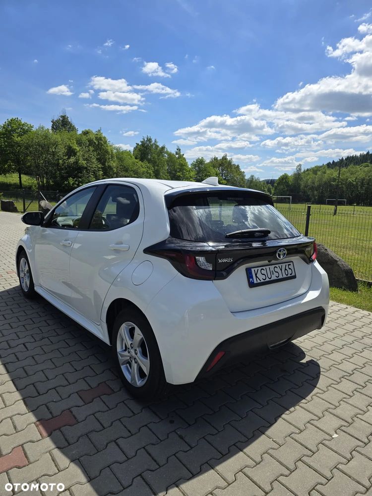 Toyota Yaris - 1