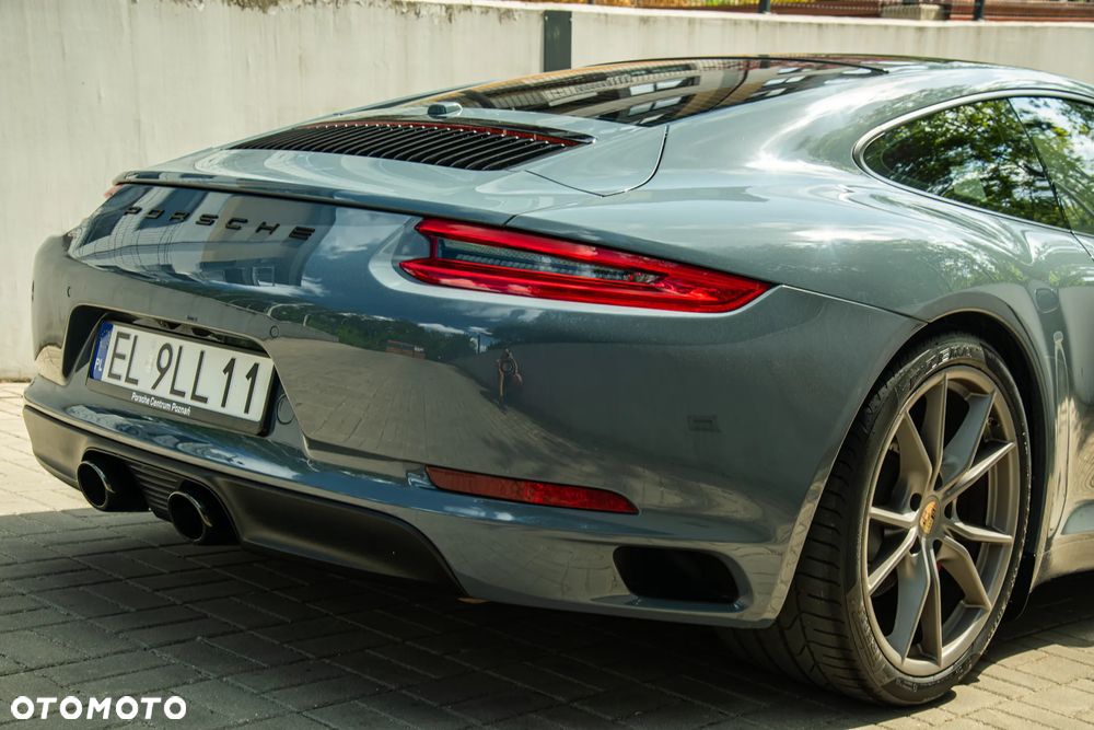 Porsche 911 Carrera S PDK - 15