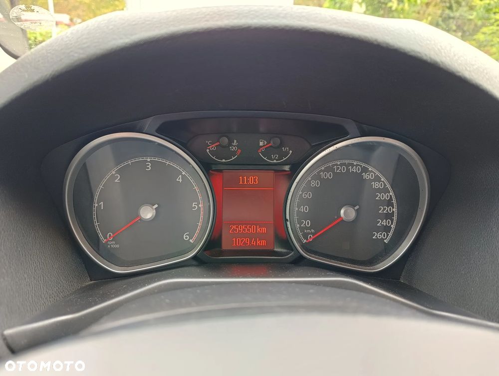 Ford Mondeo 1.8 TDCi Ghia - 16
