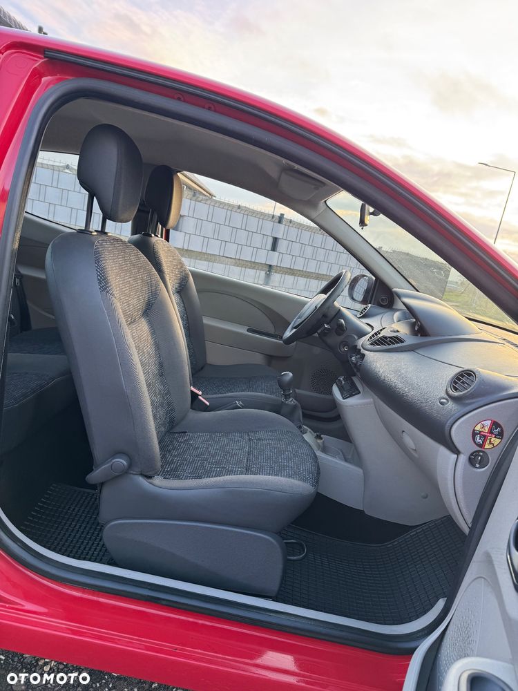 Renault Twingo 1.2 8V Access - 18