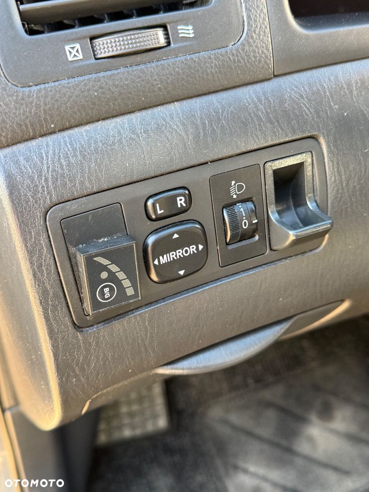 Toyota Corolla Verso 1.8 Sol - 8