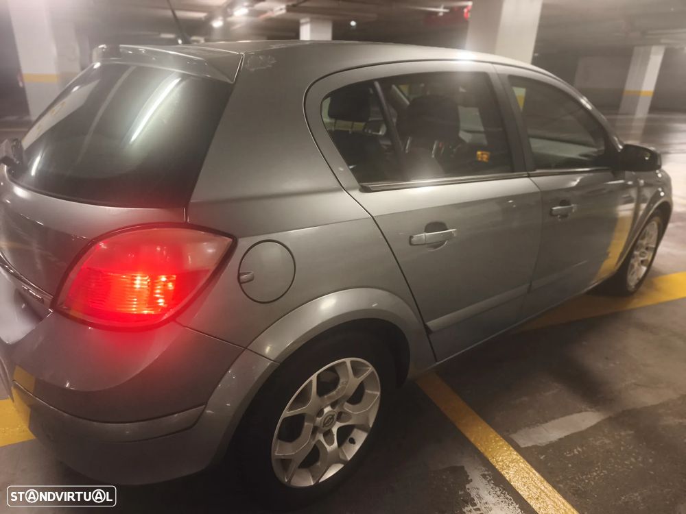 Opel Astra 1.7 CDTI Cosmo M5 - 3