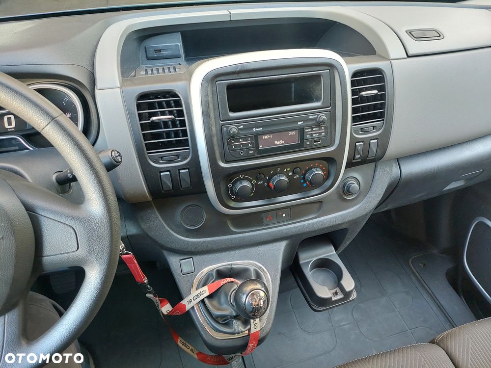Renault Trafic warsztat - 13