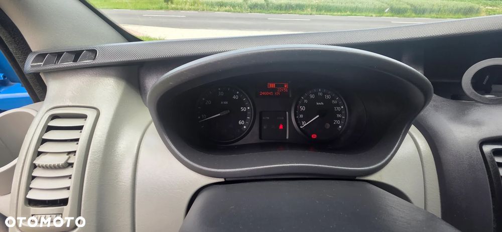Renault Trafic - 10