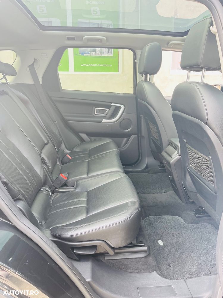 Land Rover Discovery Sport - 12