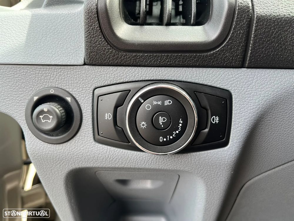 Ford Transit | 2.0 Diesel | 130 CV | 3 Lug. - 16