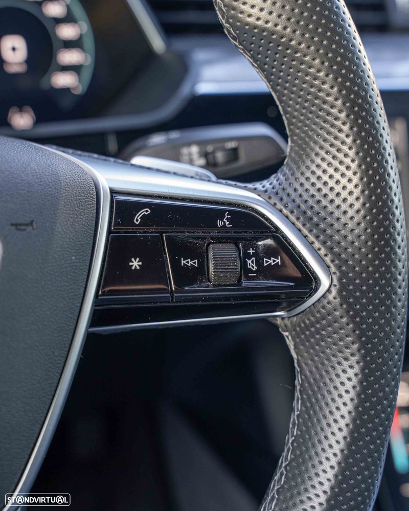 Audi e-tron 55 quattro S line - 27