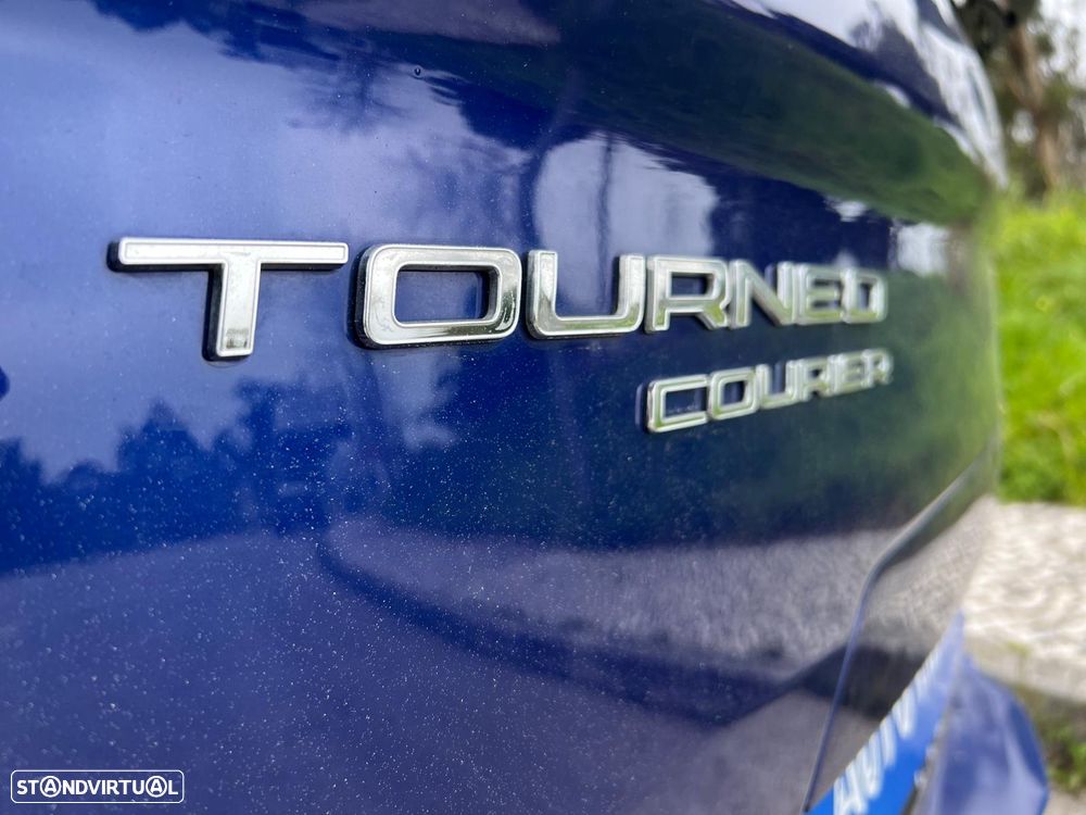 Ford Tourneo Courier - 22