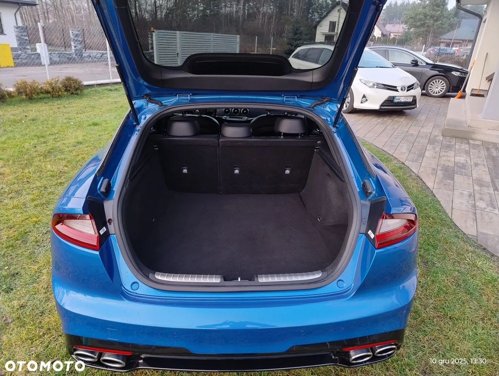 Kia Stinger - 12