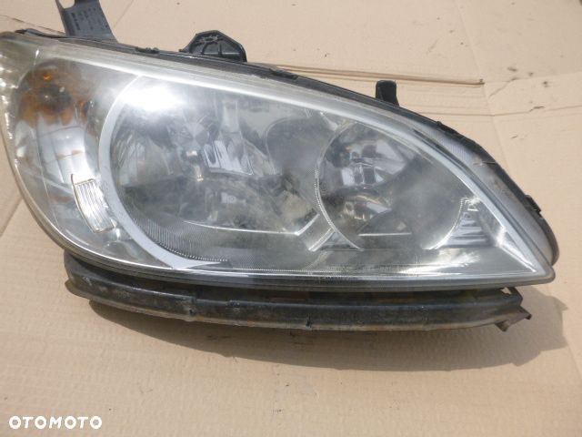 LAMPA PRAWY PRZÓD PRAWA PRZEDNIA HONDA CIVIC VII LIFT SEDAN 5D 04-06 - 7